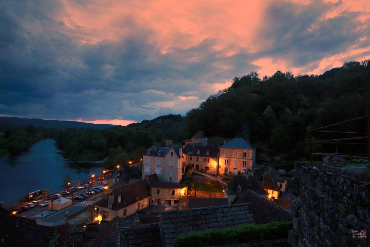 Au Coeur De Beynac, Une Maison De Caractere Avec Jardin Terrasse Exterior photo